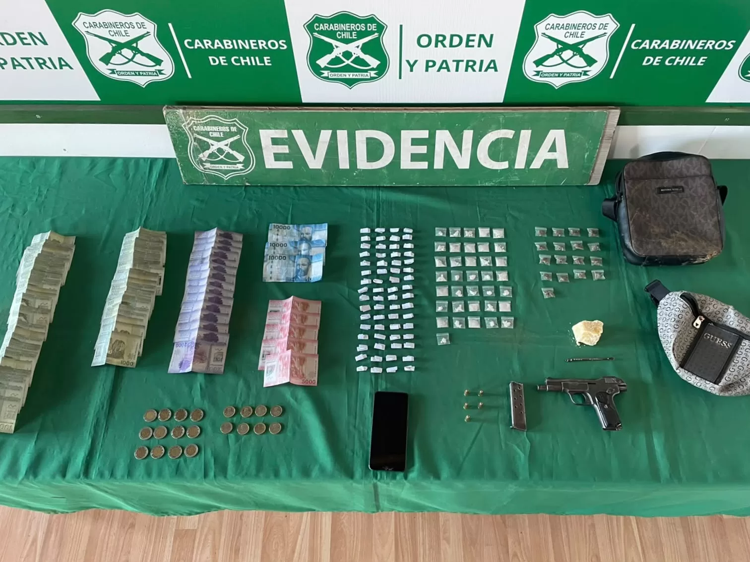 Intentó huir lanzándose a una zanja