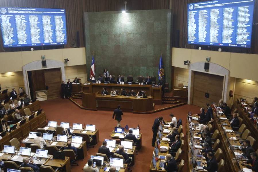 Menor presencia de mujeres en política tiene su reflejo en Ñuble