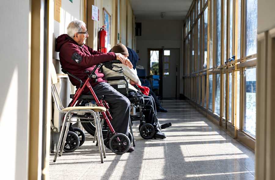 Adultos mayores de Ñuble exigen ayuda ante alza en casos de estafa