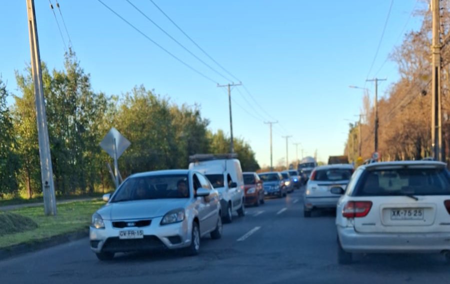 Alta congestión vial afecta a chillanejos tras corte de avenida…