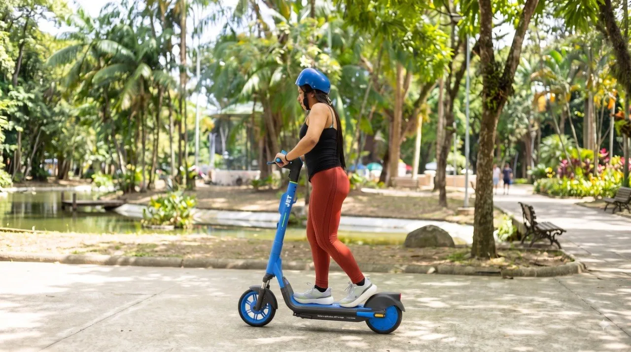 JET destaca aporte de scooters eléctricos durante Semana Mundial sin…