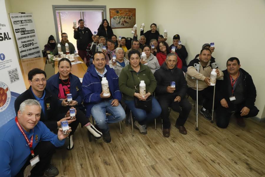 Entregan suplementos veterinarios a pequeños productores de Chillán…