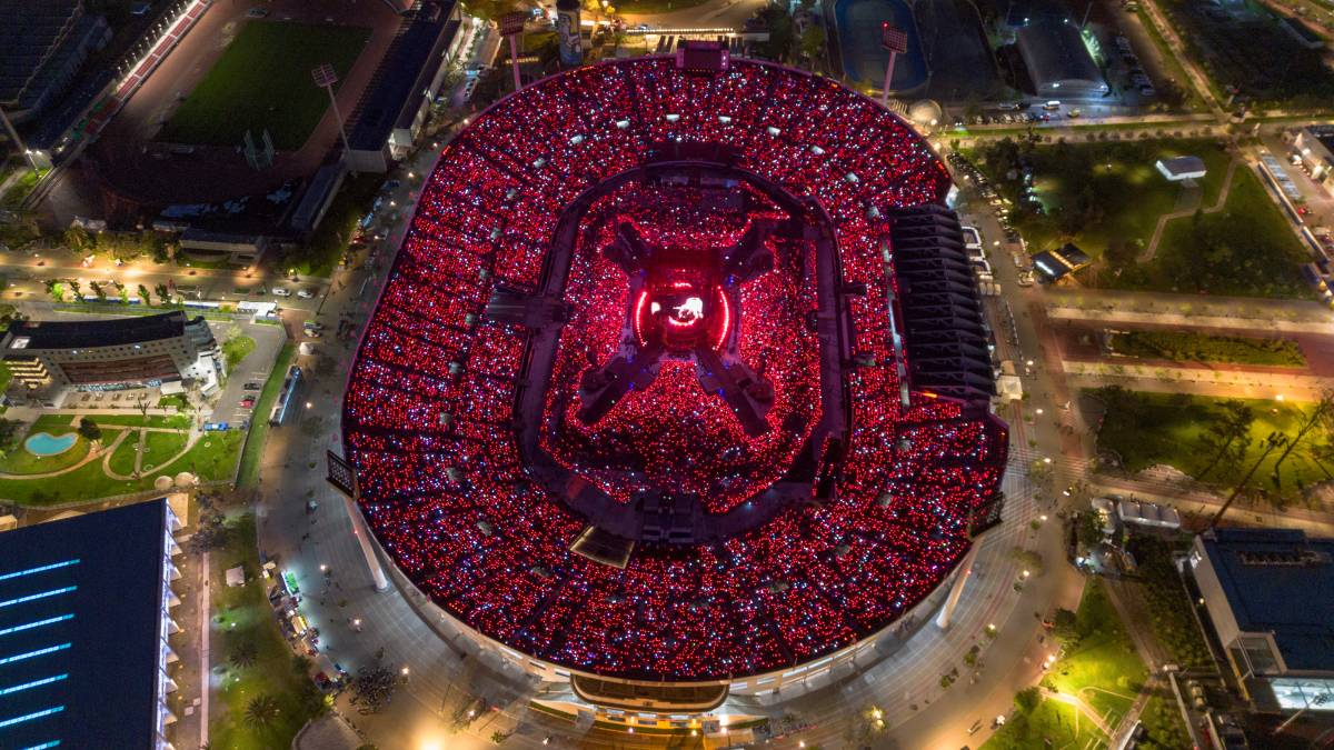 BTS iluminó el Estadio Nacional en su regreso a Chile