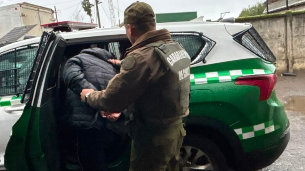 Menor de 16 años fue detenido tras robo en céntrica joyería de Los…