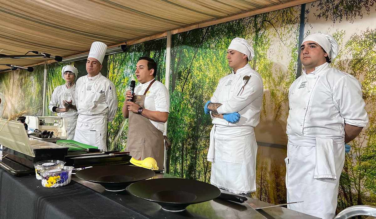 Con destacados chefs nacionales