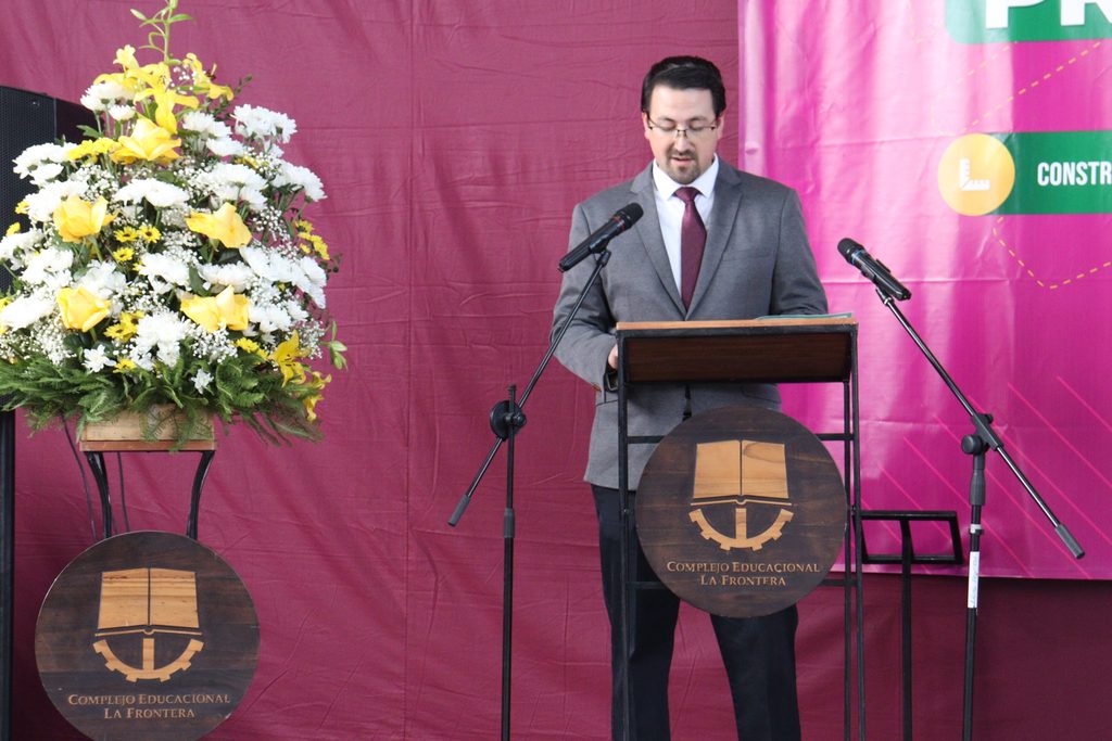 EL COMPLEJO EDUCACIONAL LA FRONTERA DE TEMUCO CELEBRA MÁS DE 30 AÑOS…